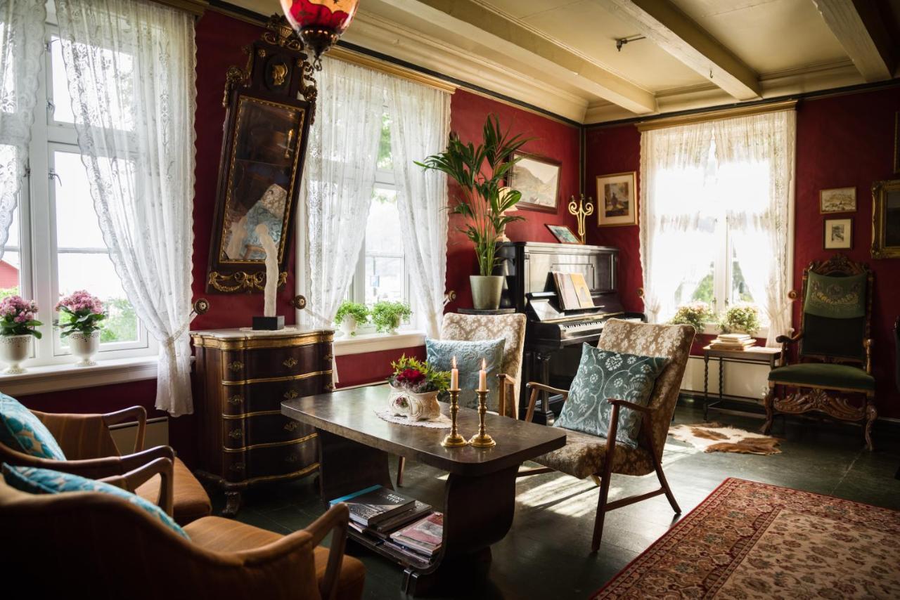 Walaker Hotel Solvorn Εξωτερικό φωτογραφία